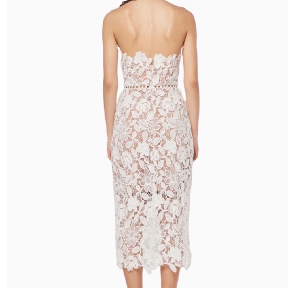 Elliatt Times Floral Appliqué Midi Dress Strapless White - Picture 2 of 4